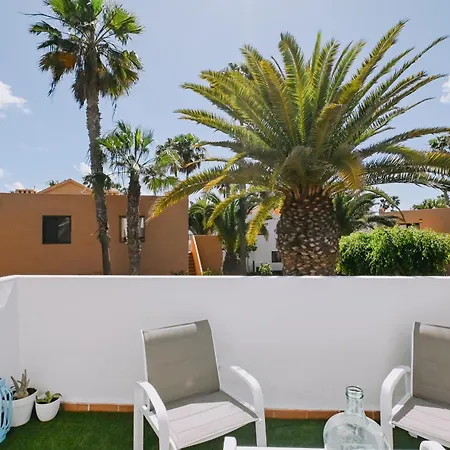 Playa Y Palmera Apartment *